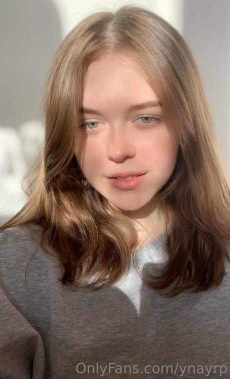 ynayrp nudes model picture