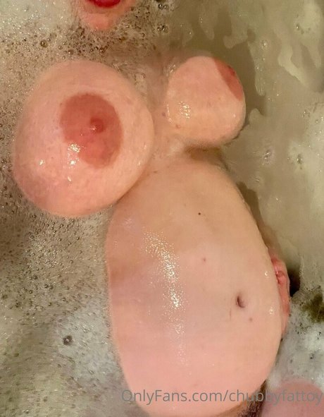 chubbyfattoy pornstar sexy picture