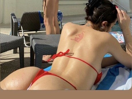 dela roo pornstar pretty pics