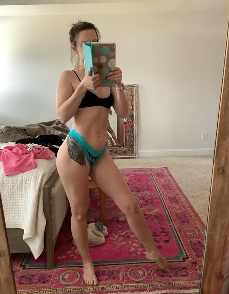 black female onlyfans hot sex image