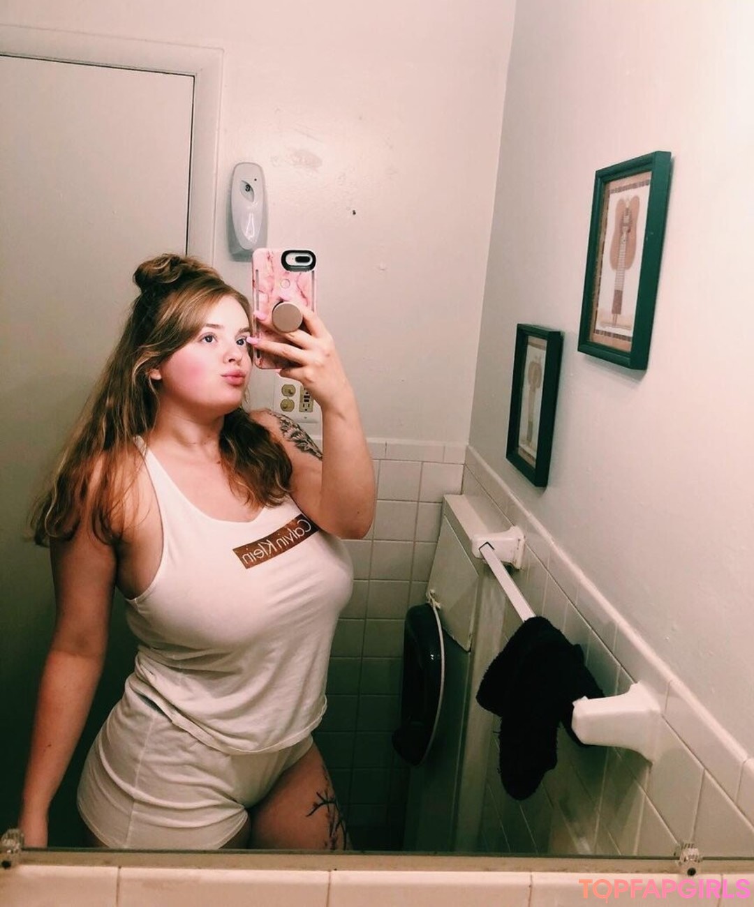 outside onlyfans hot pics