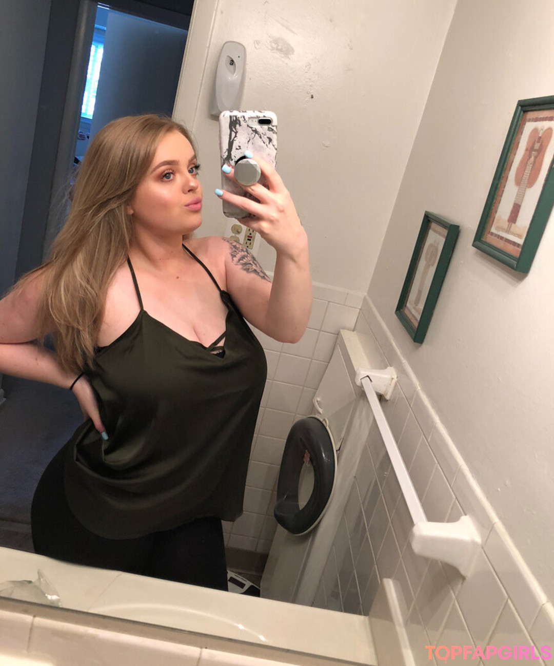 nude girls onlyfans pornos image