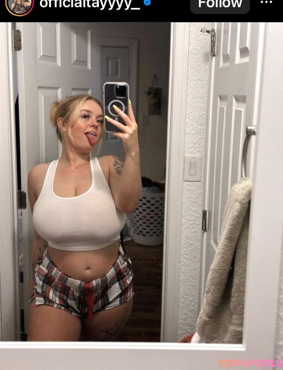 tattooed redhead onlyfans erotic pics