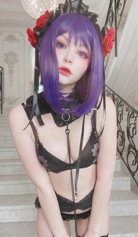 Tsuki Desu free actress image