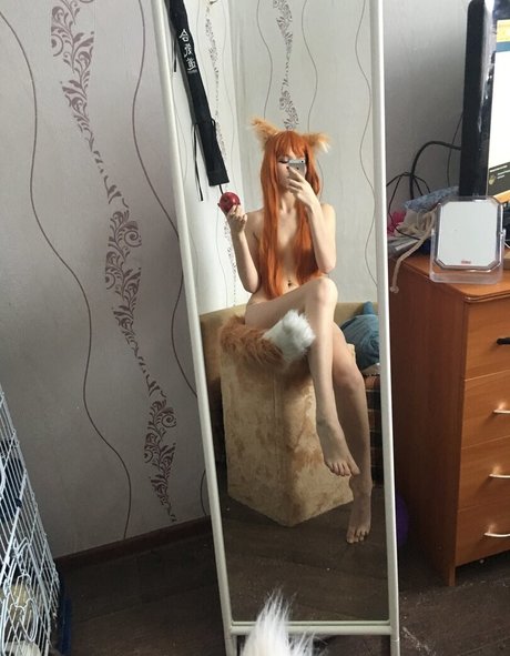 Tsuki Desu xxx model photo