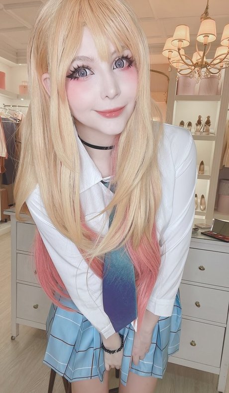 Tsuki Desu model perfect photos