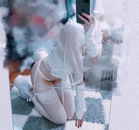 tiny onlyfans nice photo