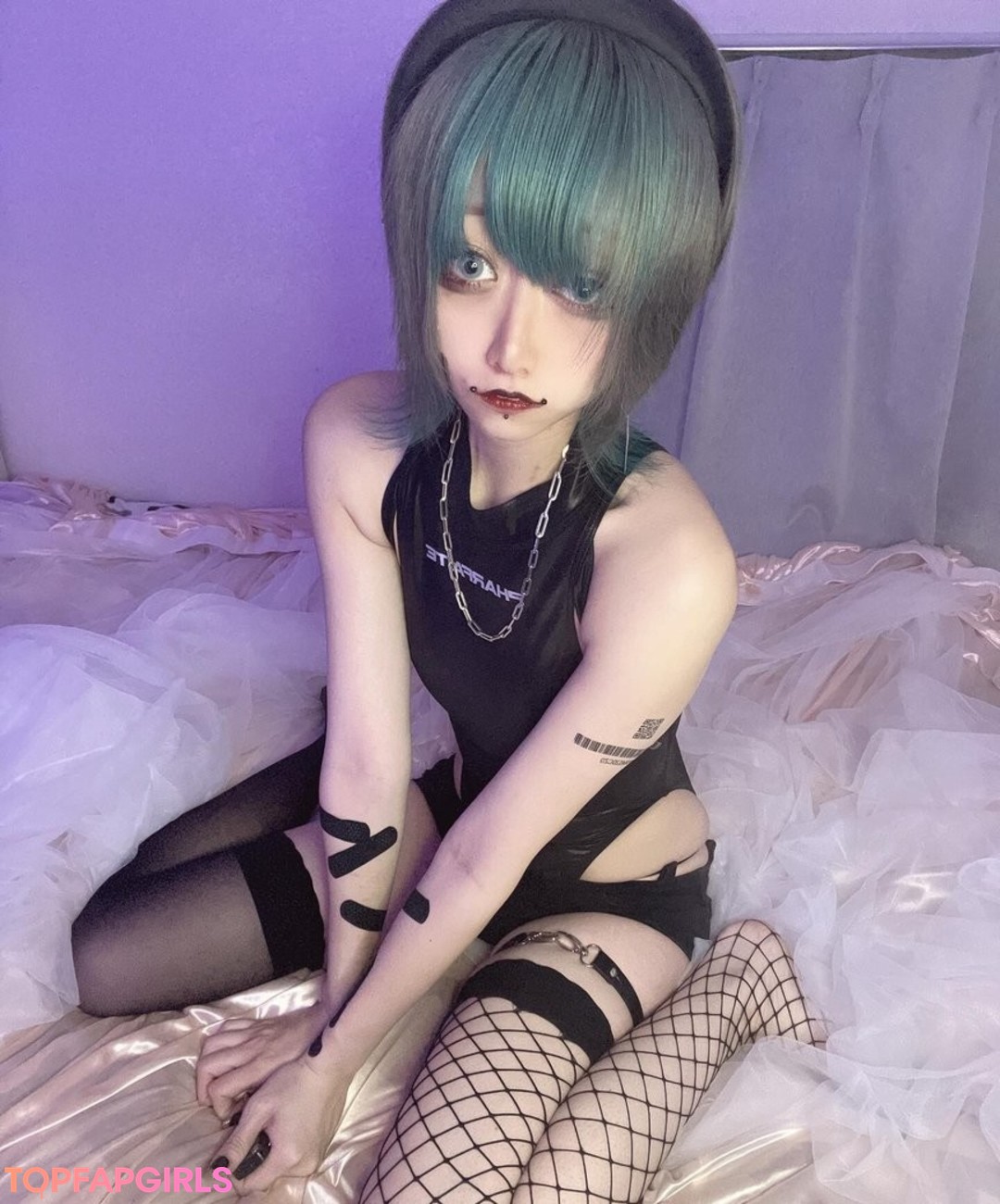 Mokumoku Free adult actress photos