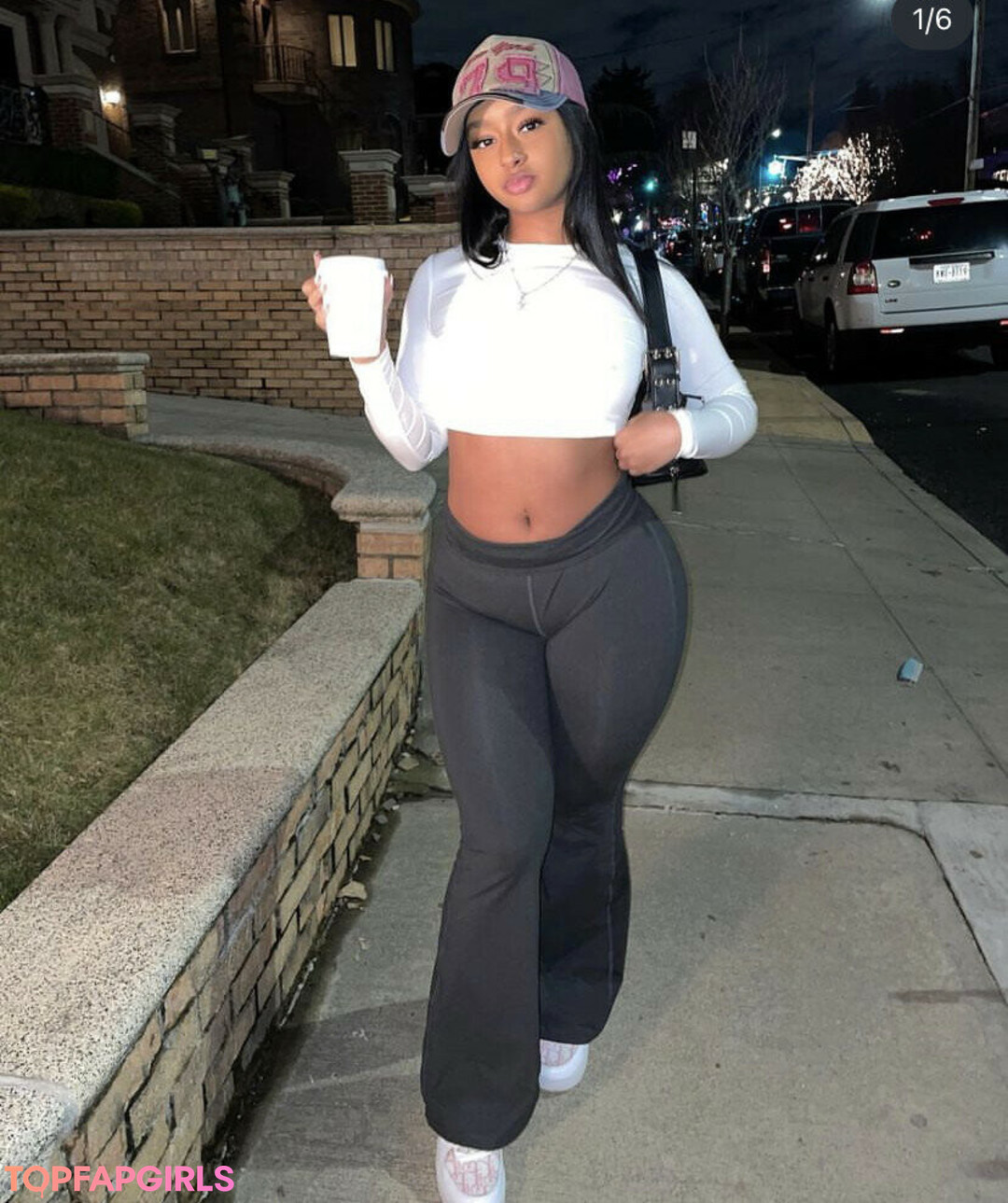 Isyglue pornstar pretty photo