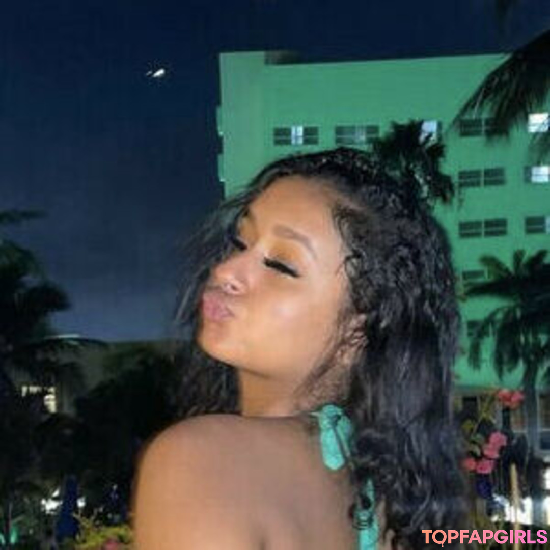 Isyglue exclusive pornstar picture