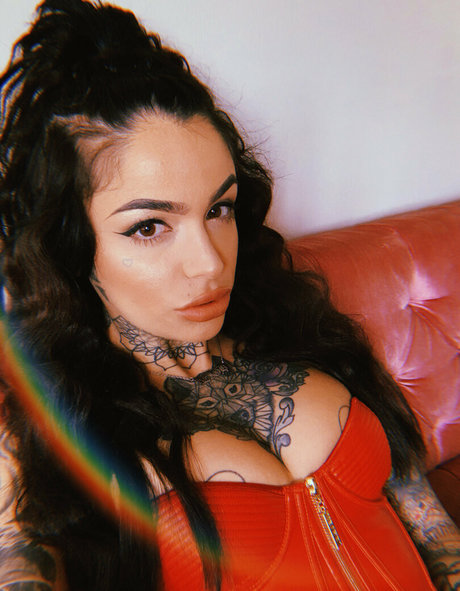 leighravenx pretty model pics
