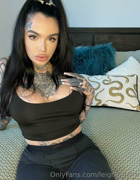 leighravenx hot actress pic