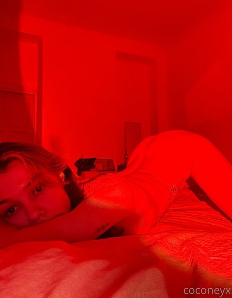 Coconeyx pornstar sexy pics