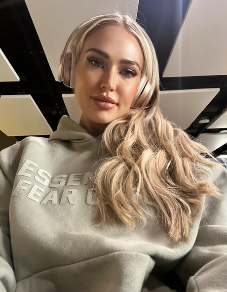 sophiereadeofficial nice star img