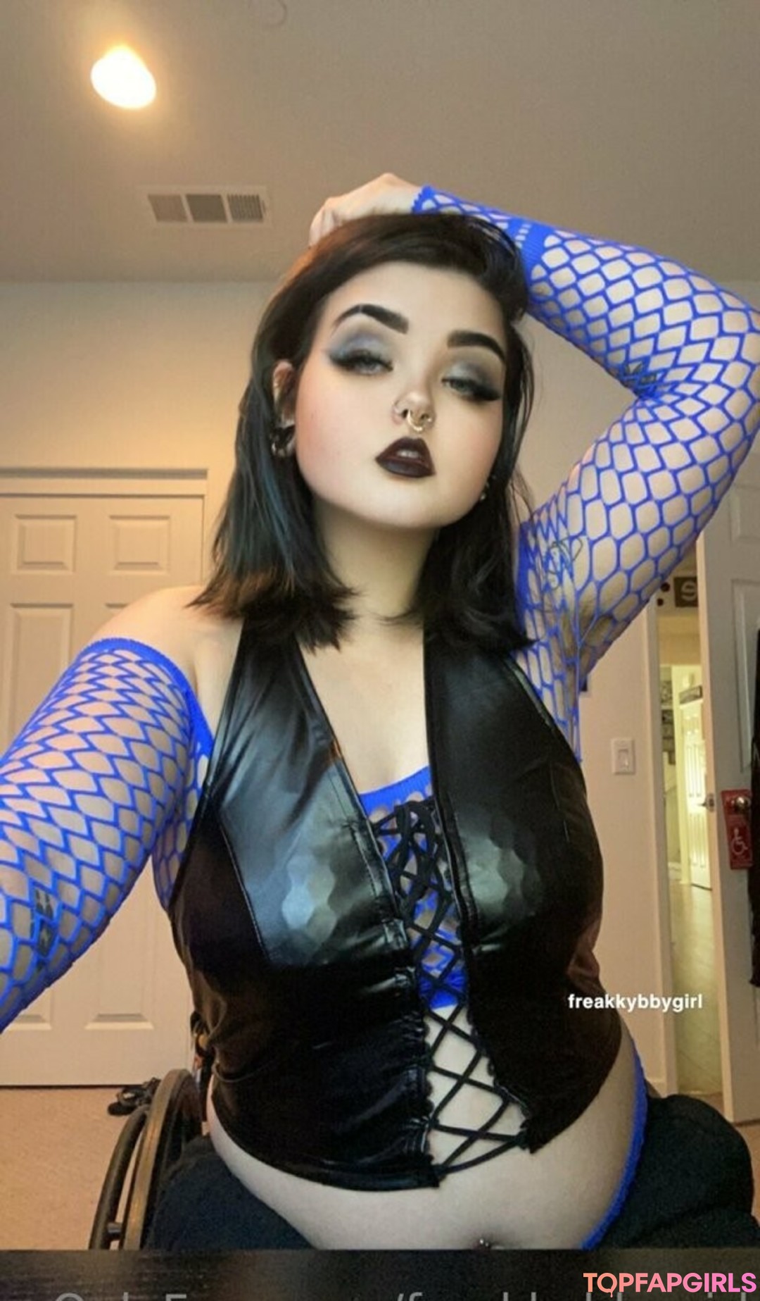 freakkybbygirl star erotic archive