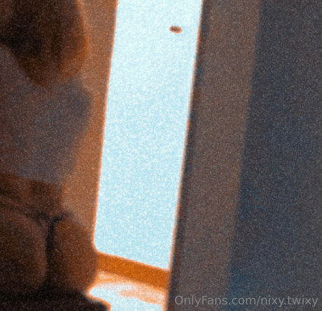 nixy twixy pornstar exclusive images