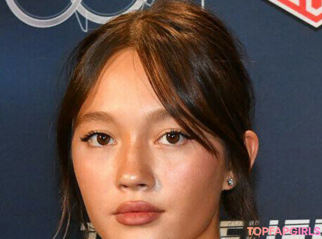 Lily Chee Ai Porn pretty model photos
