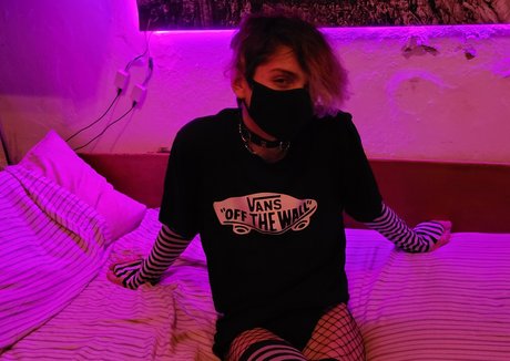 gayasslawren hot model galleries