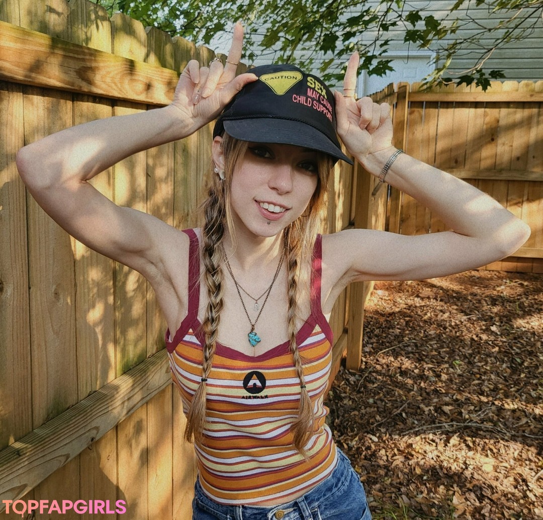 crybunniefree star top img