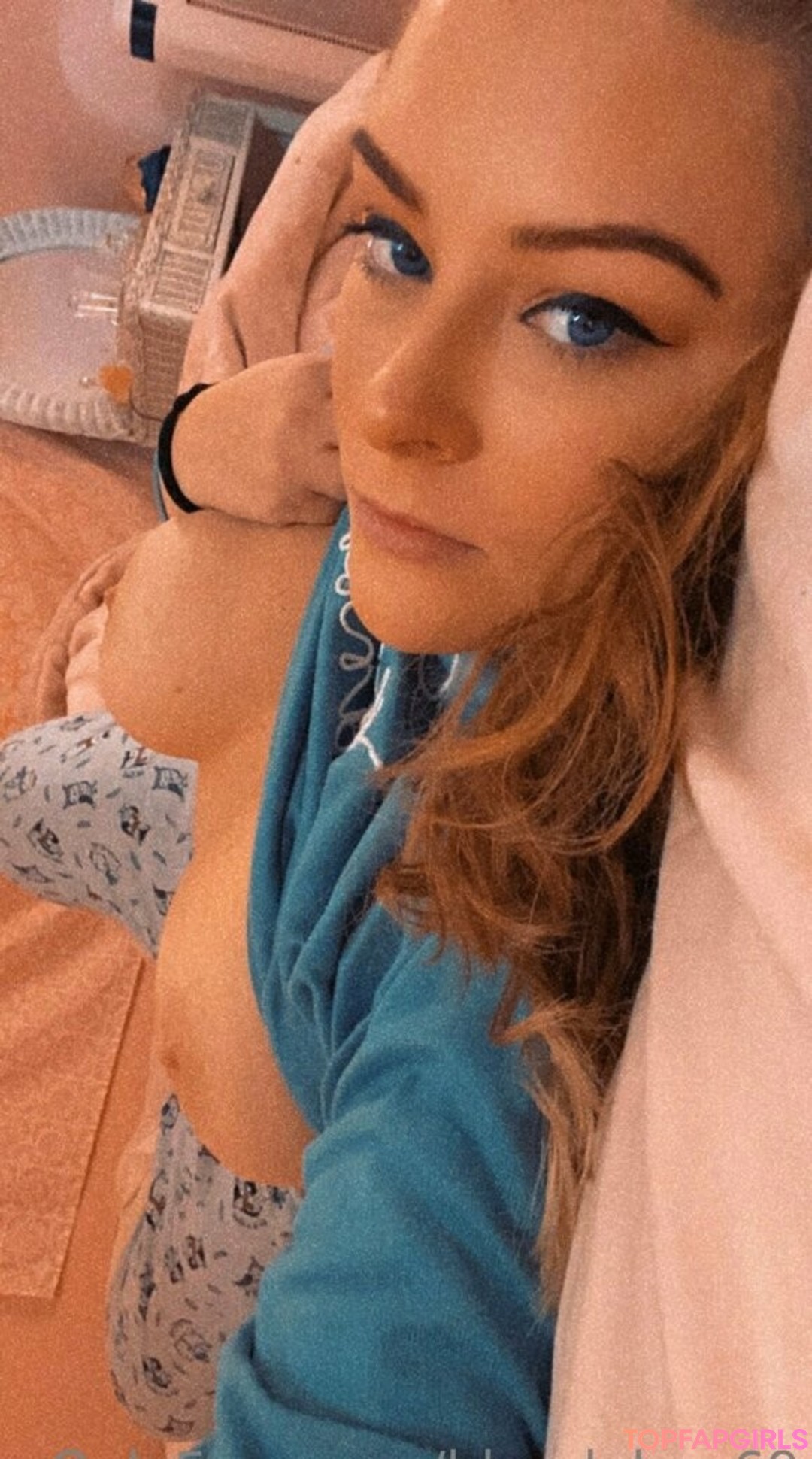 blondeboo69 model exclusive images