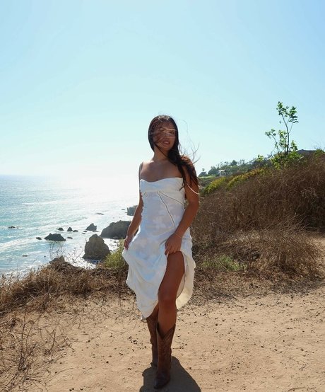 Jayka Noelle erotic actress galleries