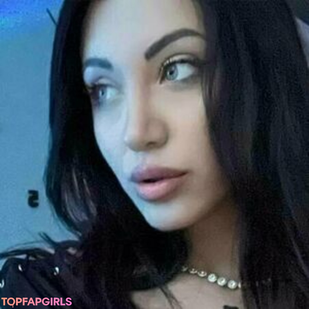 Brokenmirror hd pornstar photos