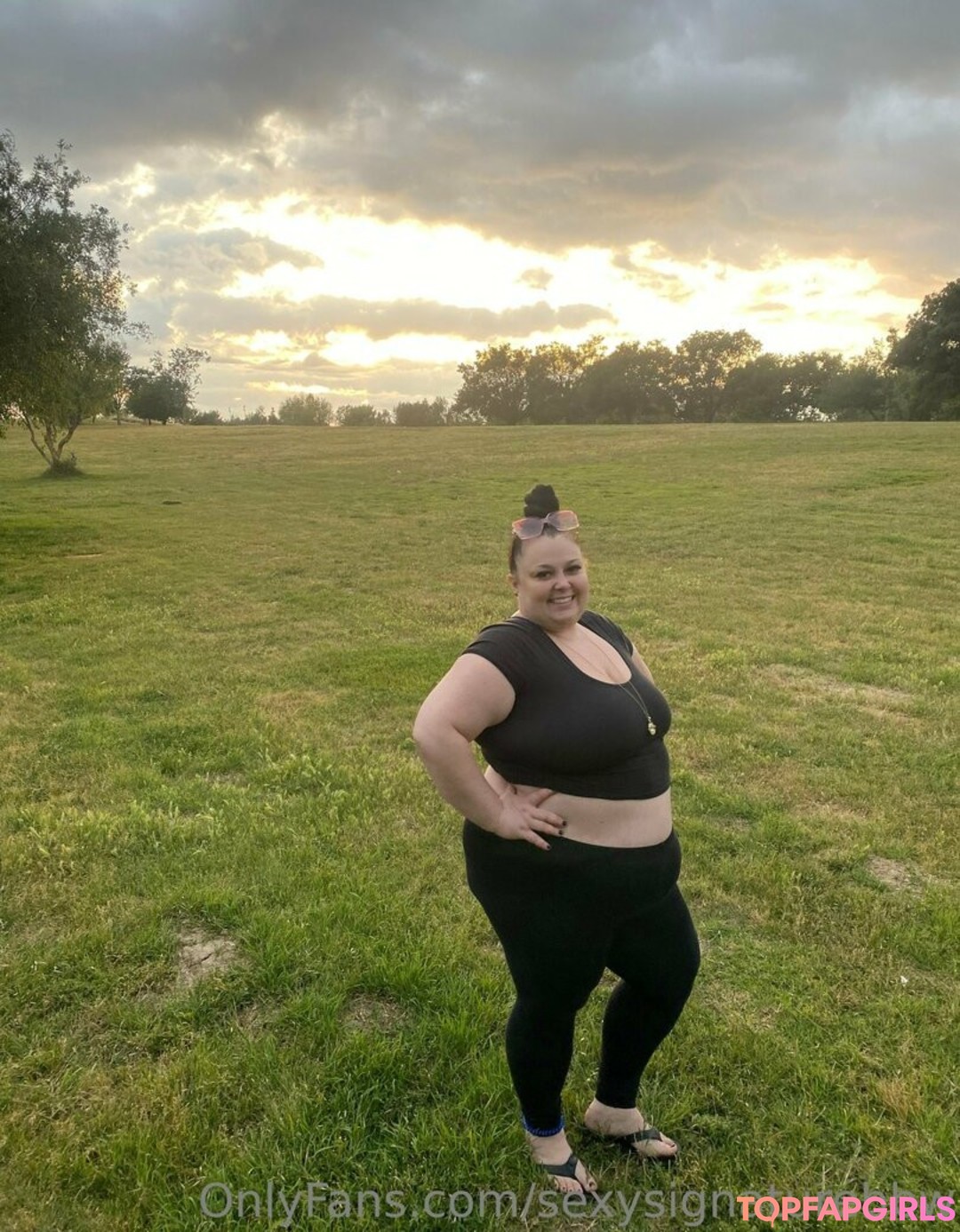 tattooed redhead onlyfans hot nude photo