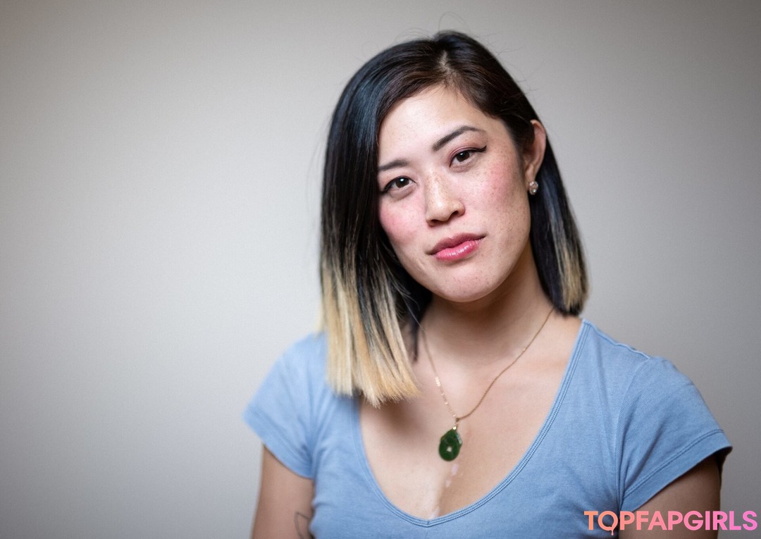 Teresa Lee model top pic