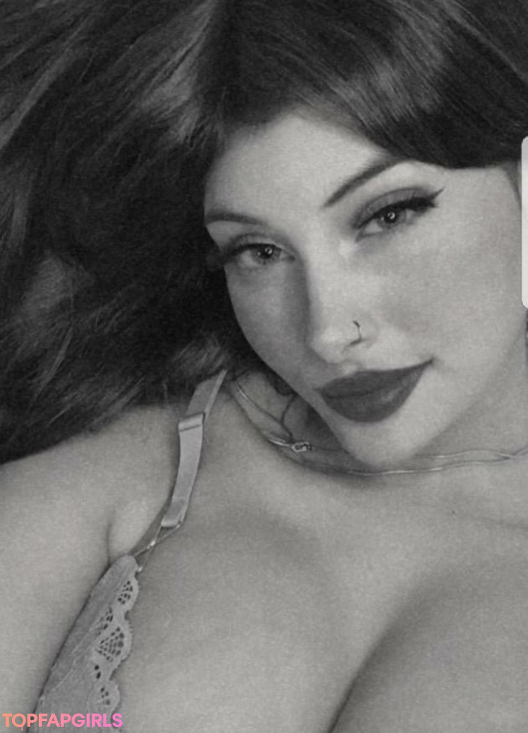 lesbian fisting onlyfans hot nude images