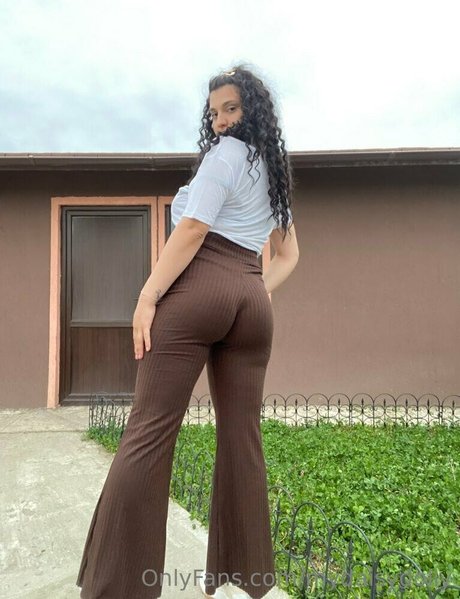 amateur asian onlyfans naked image