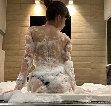 kibumpng hd pornstar img