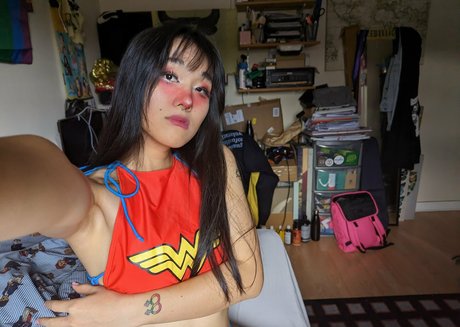 oomfiekat nude pornstar gallery