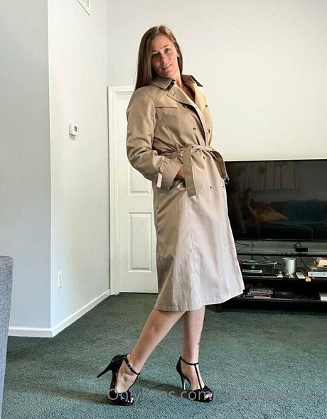 sexhibitioners pornstar nude photo