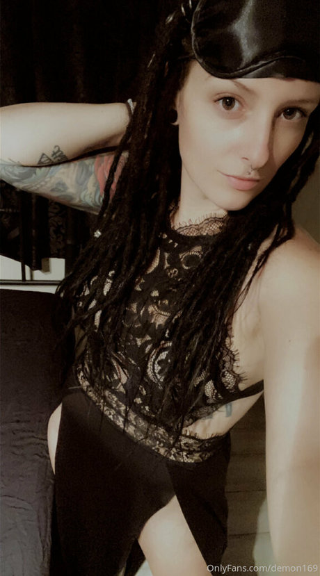 demon169 high quality model photos