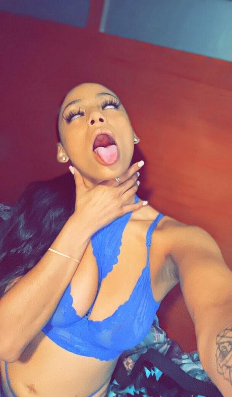 tae lexxx model adult image