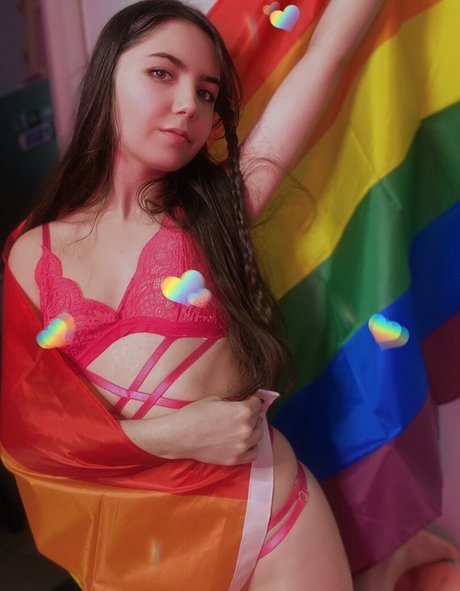 ThePianoDragon_ exclusive star pics