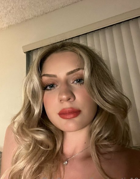 swim onlyfans beautiful nude picture