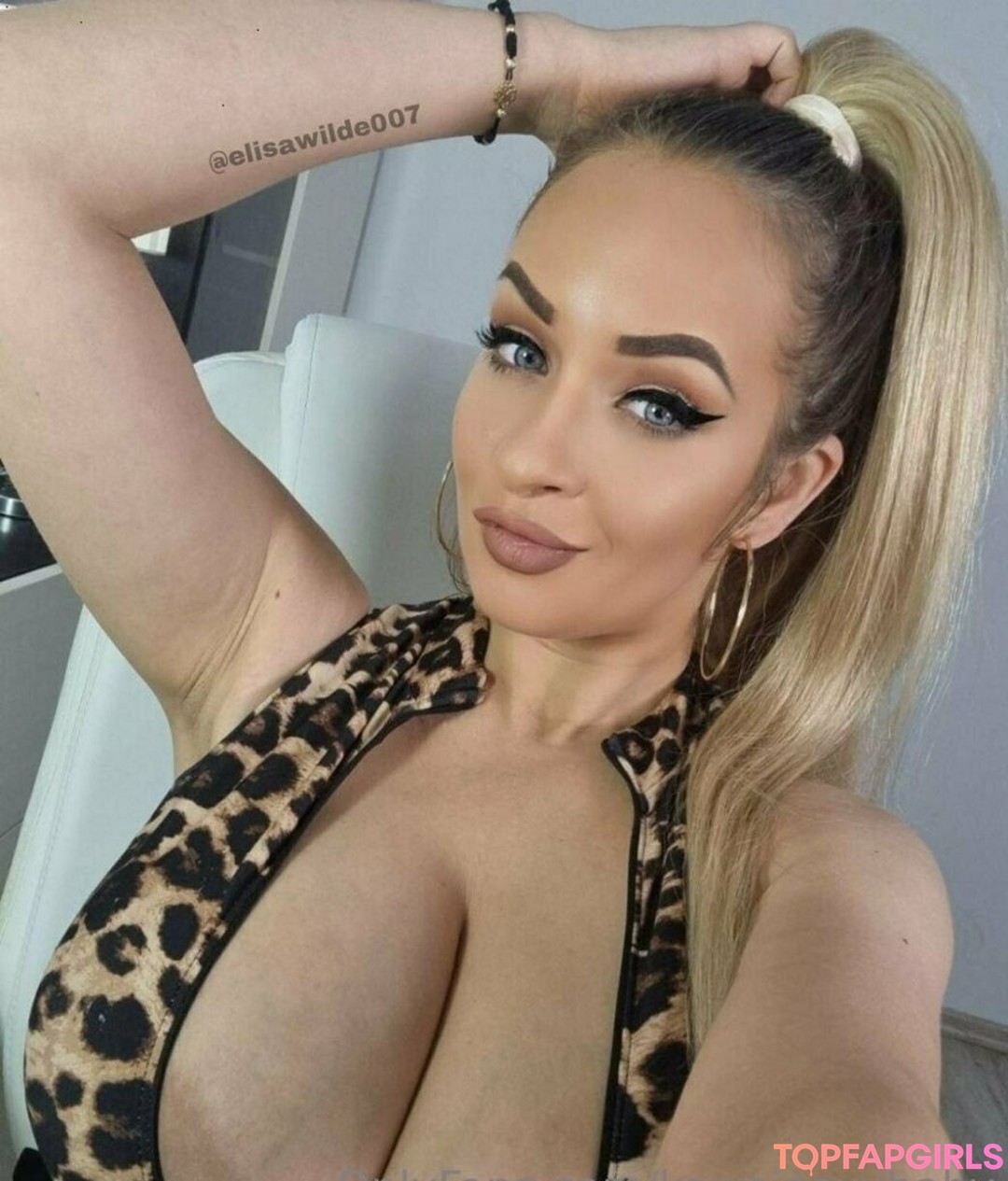 beauty teen onlyfans free naked pic