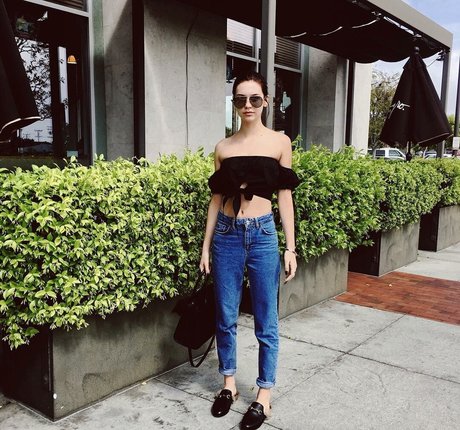 gloryhole wife onlyfans beautiful naked images