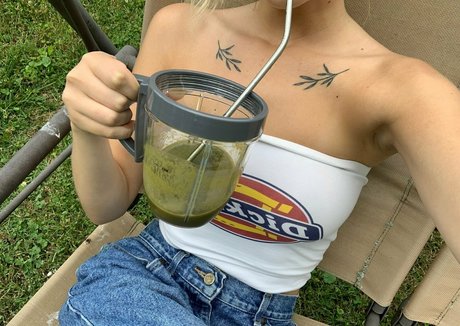 lesbian strapon onlyfans nude photo