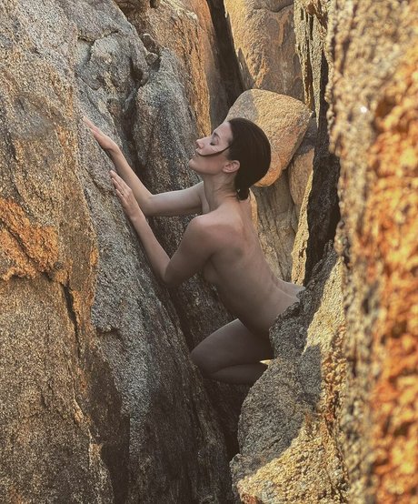 Teri Wyble model sexy images