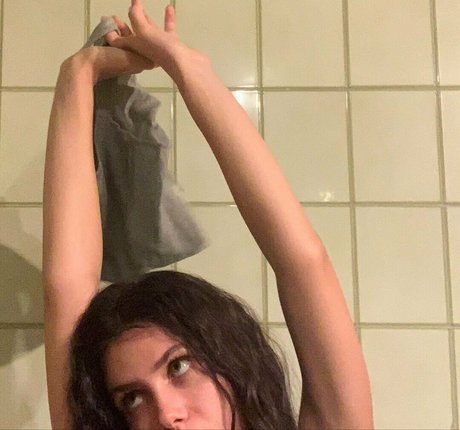 petite skinny onlyfans hot sexy pictures