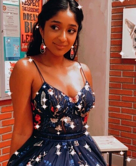 Maitreyi Ramakrishnan hd model images