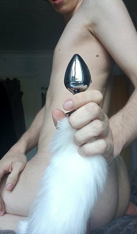 tomaaa porn model image