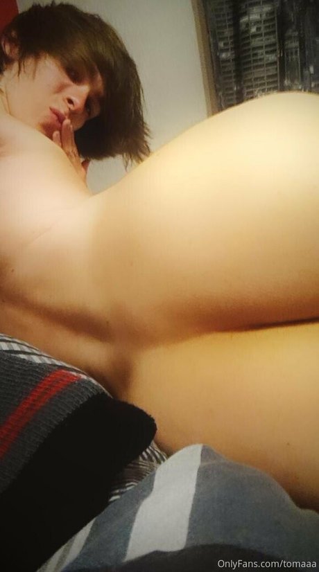 tomaaa pornstar hot pic