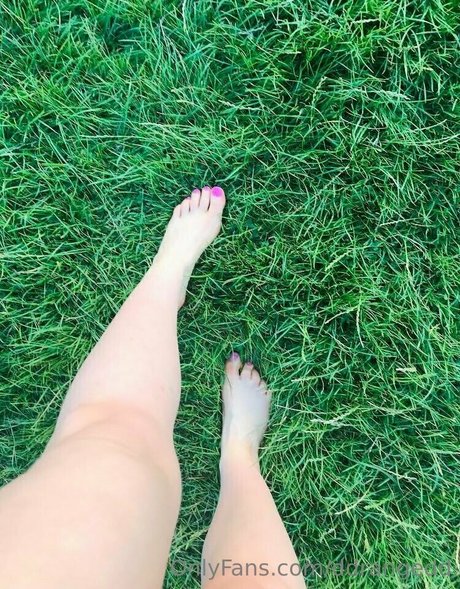 rawwbuns porn model archive