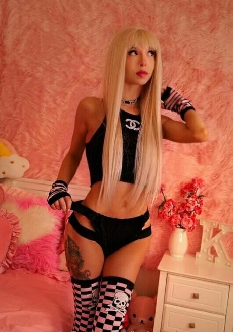 itskenziereeves beautiful star photos