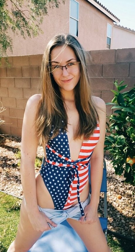 lindseylove beautiful pornstar img