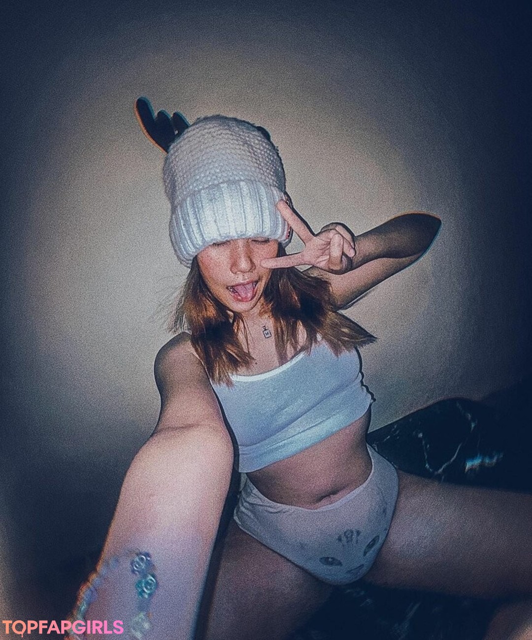 Moji3693 porn model images