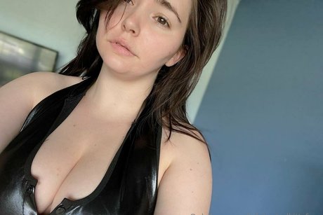 infatuatedkittyfree hd actress galleries